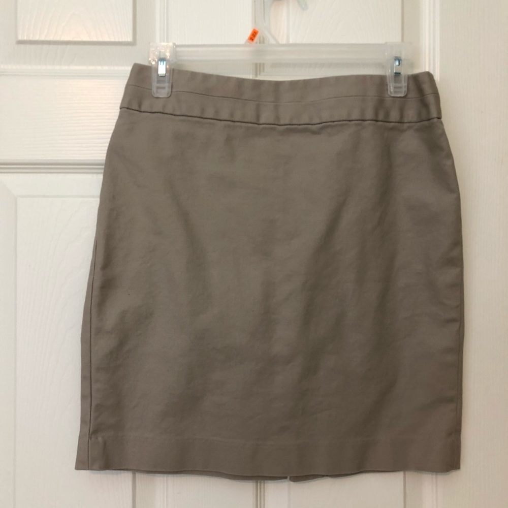 Banana Republic khaki pencil skirt